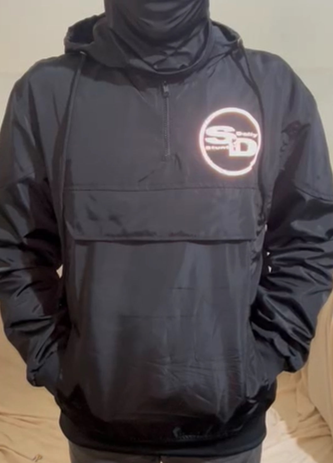 J) windbreaker jacket black with reflective print